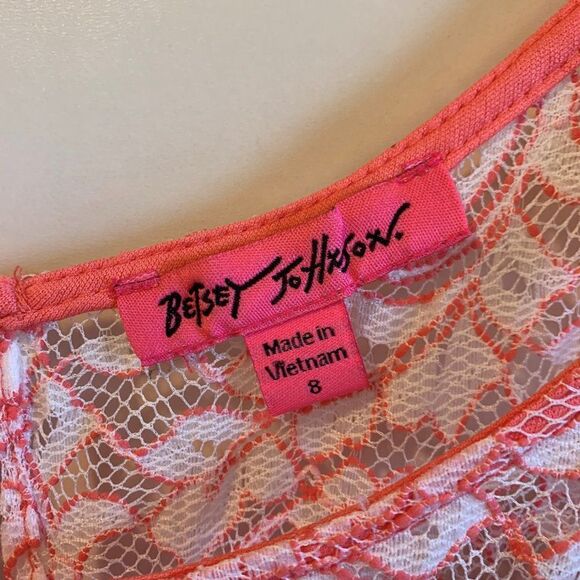 Betsey Johnson dress, sz 8, cream lace over coral lining, short sleeve, EUC - Picture 5 of 16